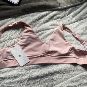 BRAND NEW FABLETICS SPORTS BRA